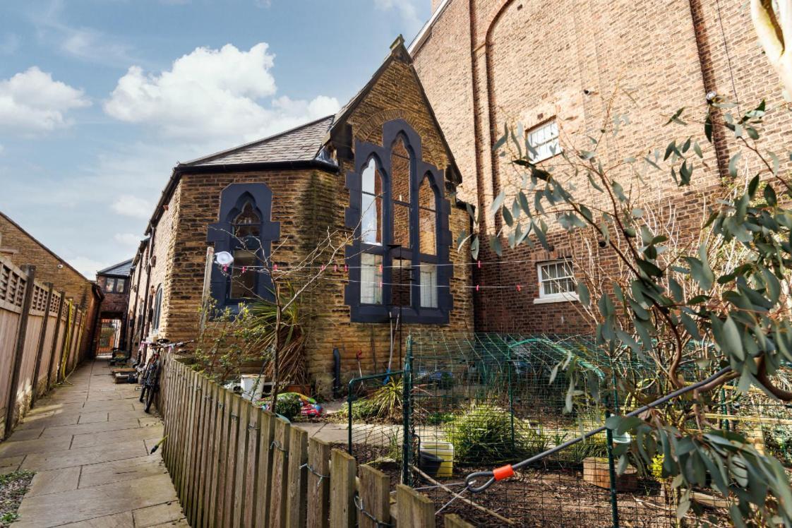 The Scouse House - Air Host & Stay - Quirky 2 Bedroom Liverpool Exterior photo